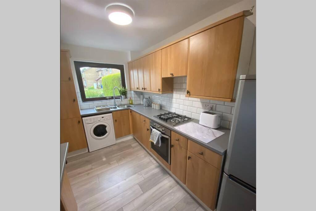 Newly Refurbished Beautiful Location 1 Bedroom Residential House แครมลิงตัน ภายนอก รูปภาพ